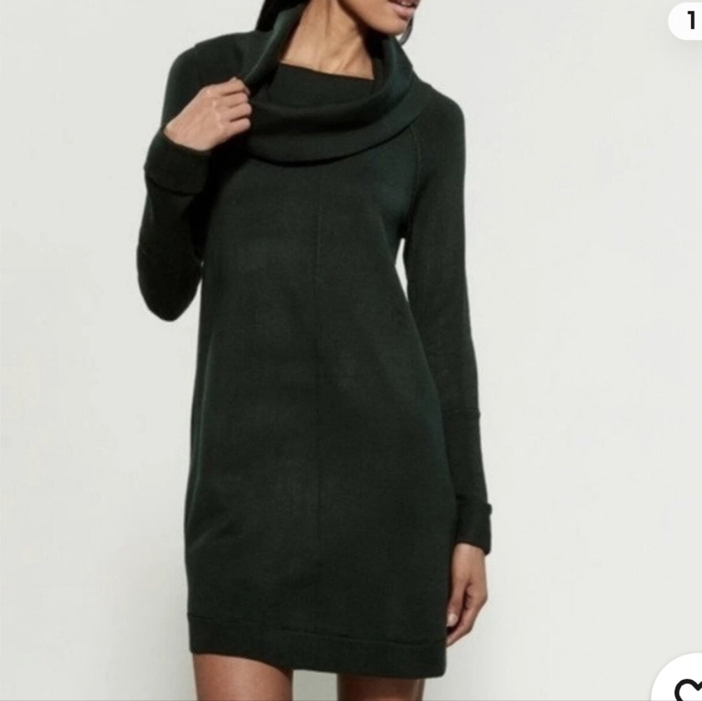 Vince Camuto Women's Size M Black Long Sleeve Cowl Neck Sweater Dress